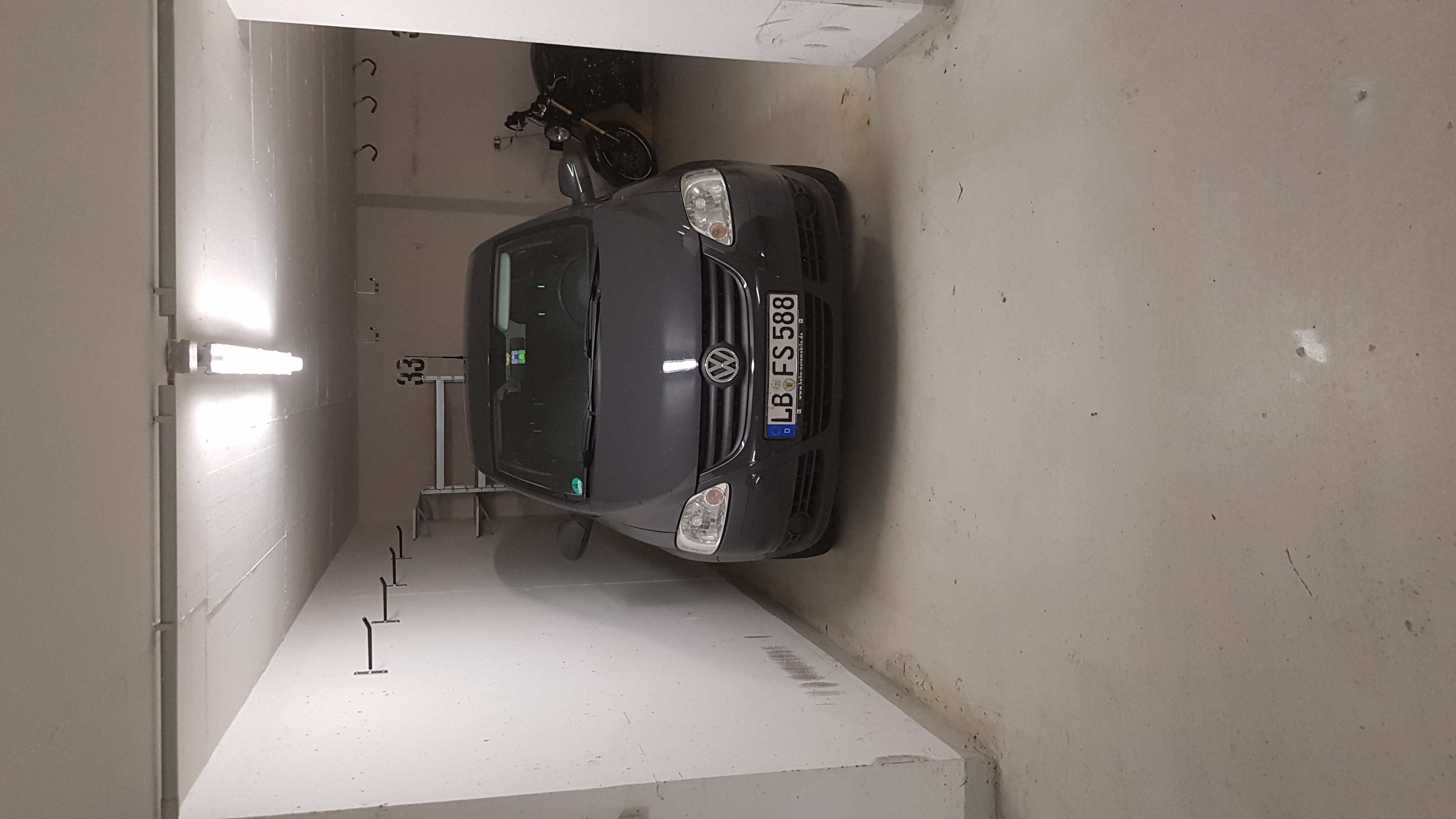 Tiefgaragenstellplatz