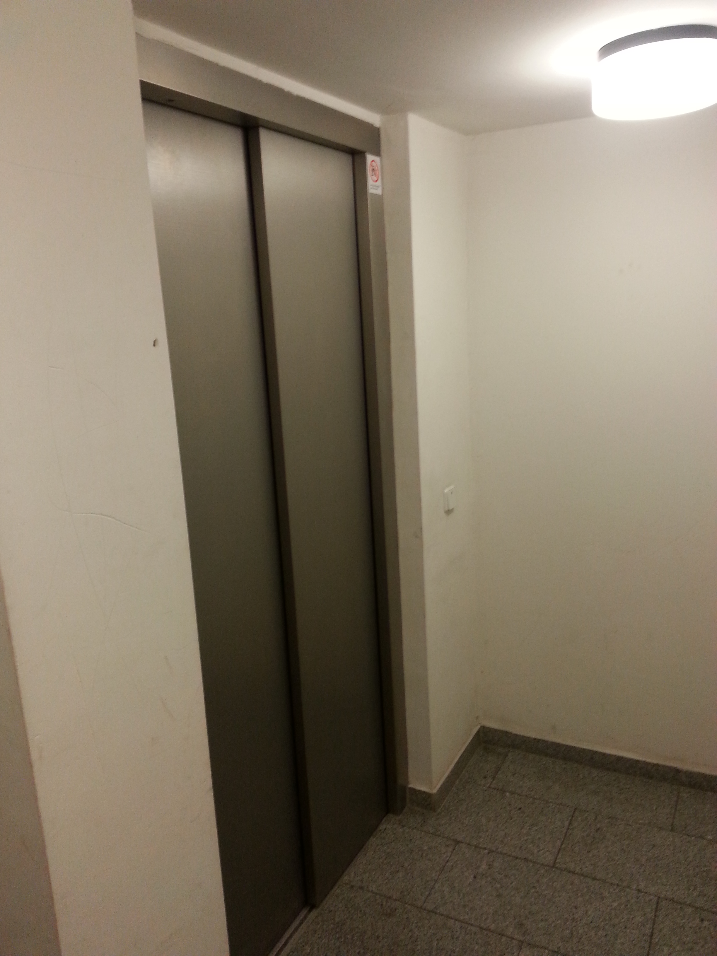 Tiefgaragenstellplatz in Berlin-Mitte – Bild 1