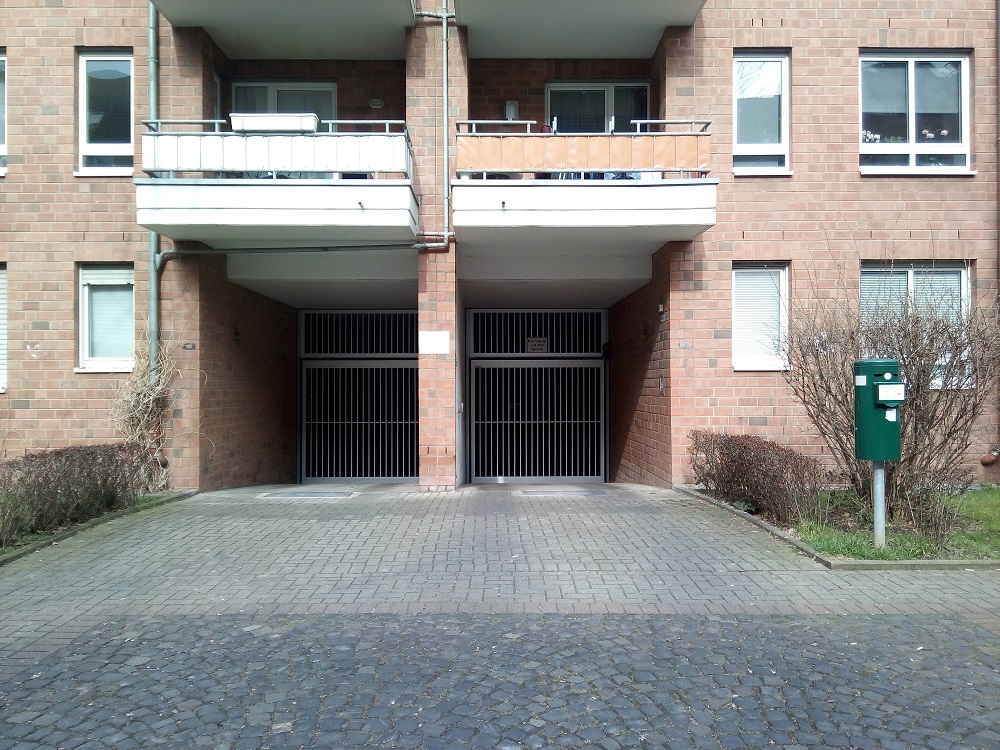 PKW-Stellplatz, sicher und in zentraler Lage günstig zu vermieten